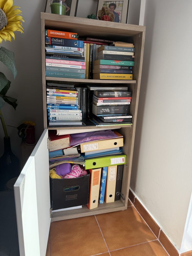 Estante livros sala IKEA
