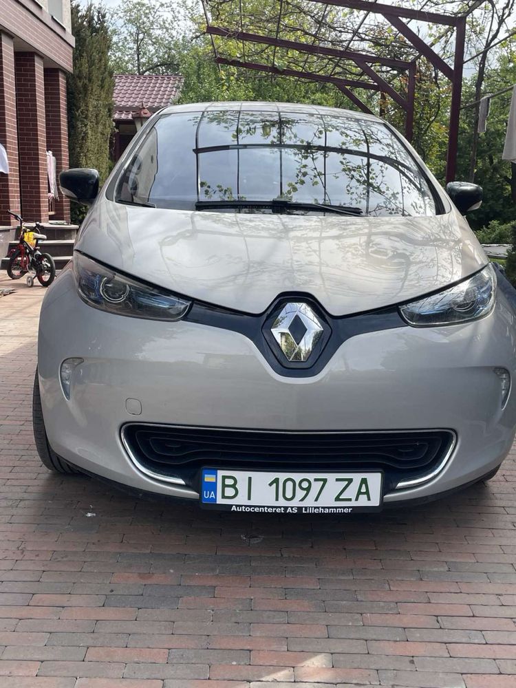 Продам Renault Zoe Intense 22 КВт 2016 рік