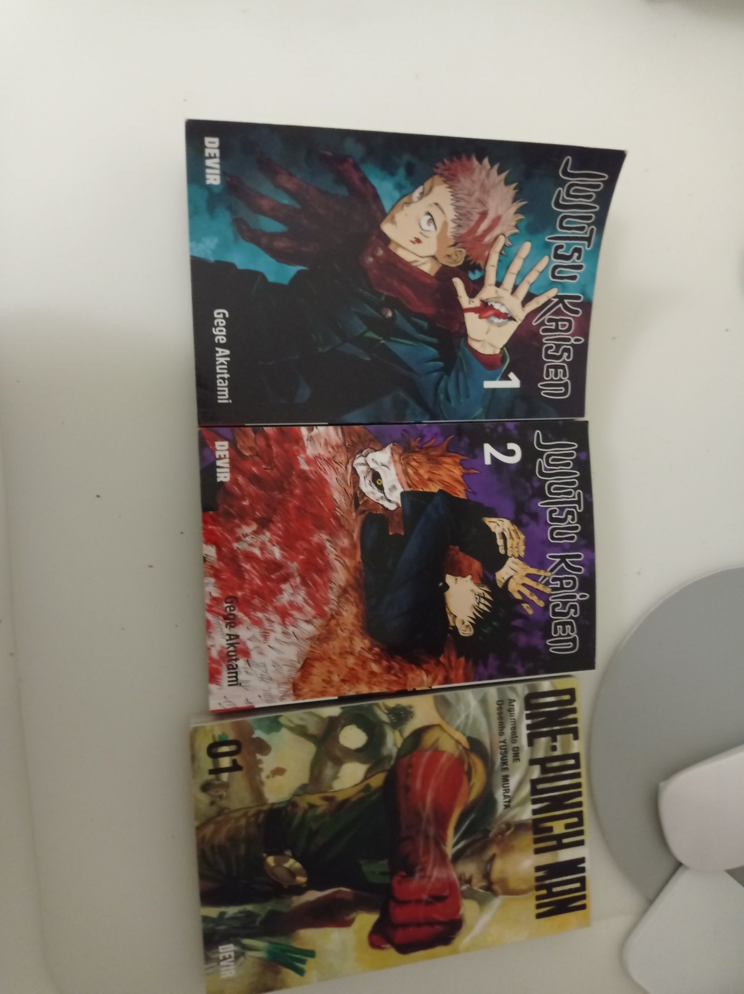 mangás jujutsu kaisen e one punch man