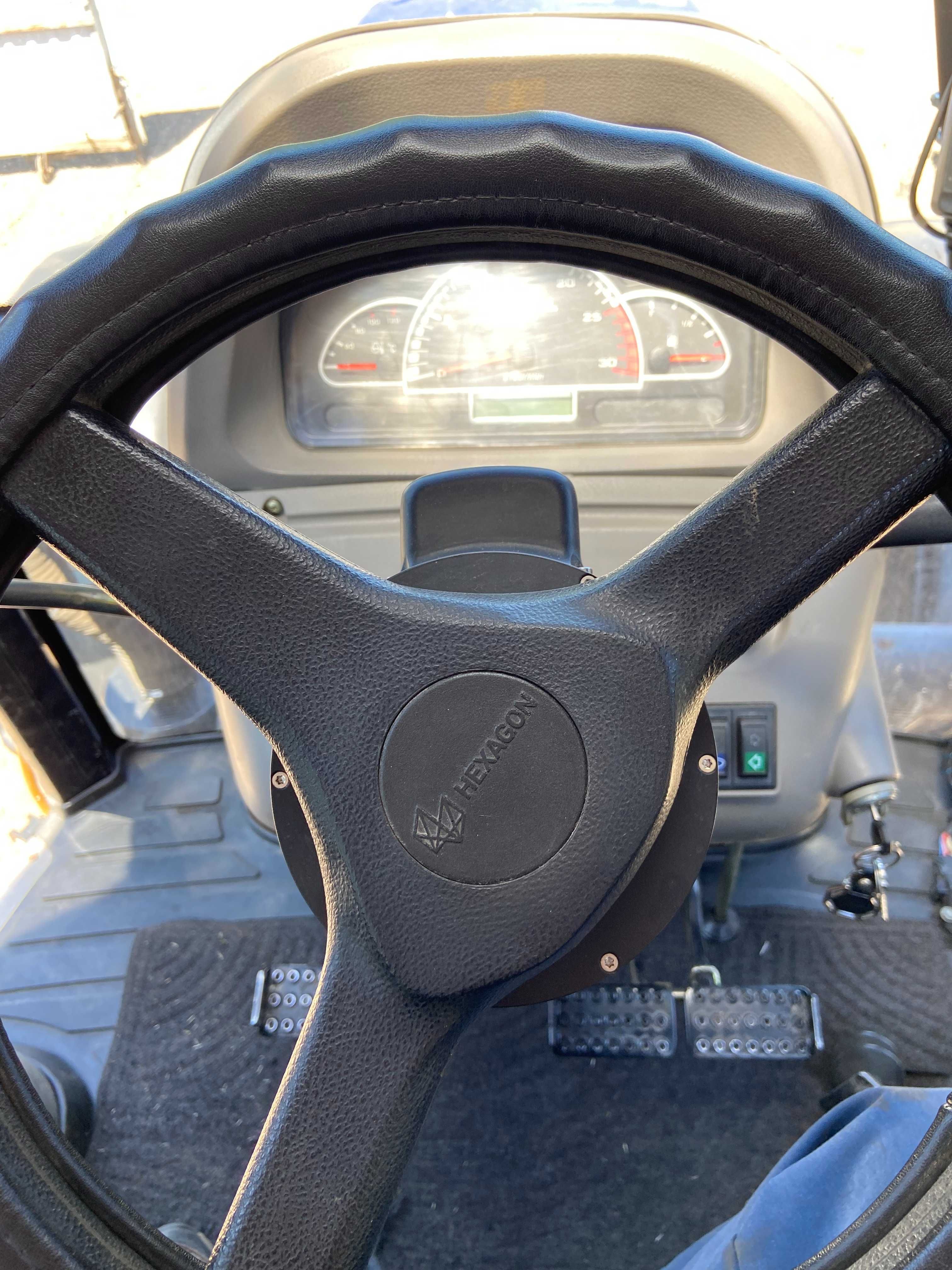 Трактор Lovol 1054 з автопілотом Hexagon Ti5