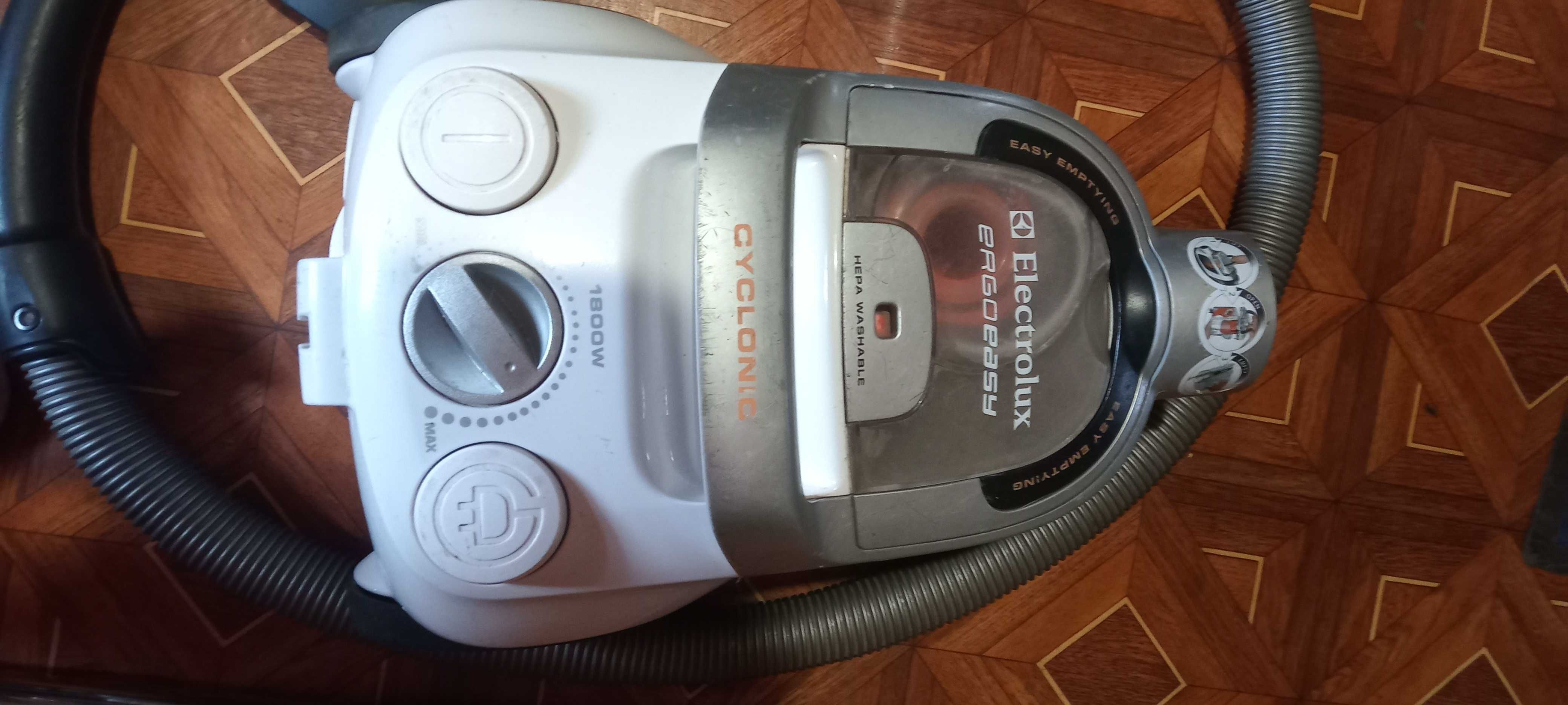 Пилосос Electrolux ztf 7610