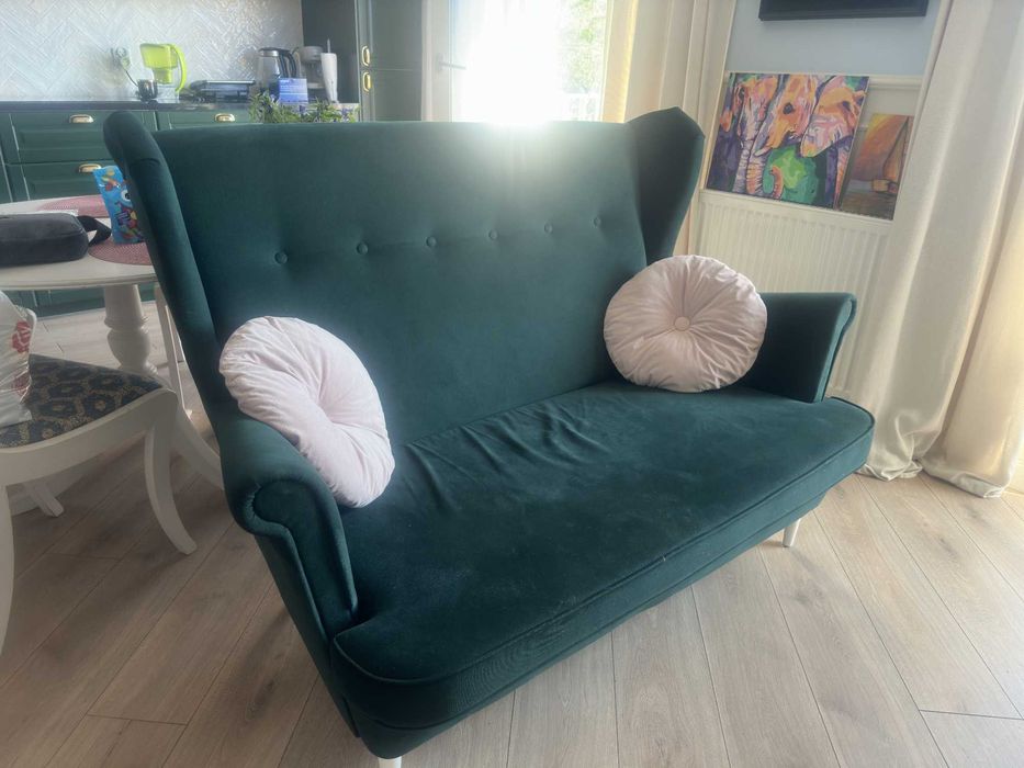 Sofa dwuosobowa butelkowo- zielona