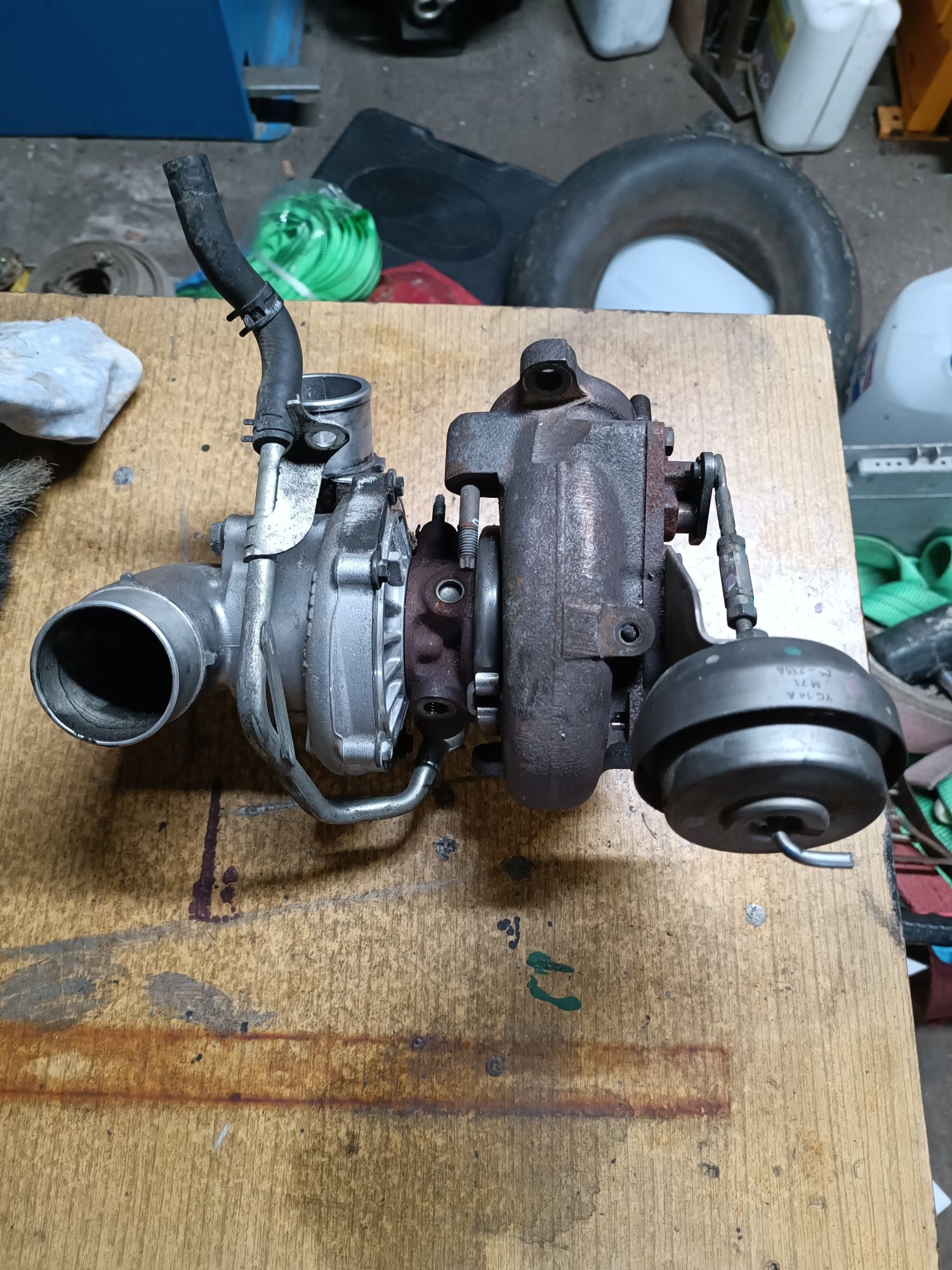 Turbina Toyota Avensis Verso 2.2 D-CAT