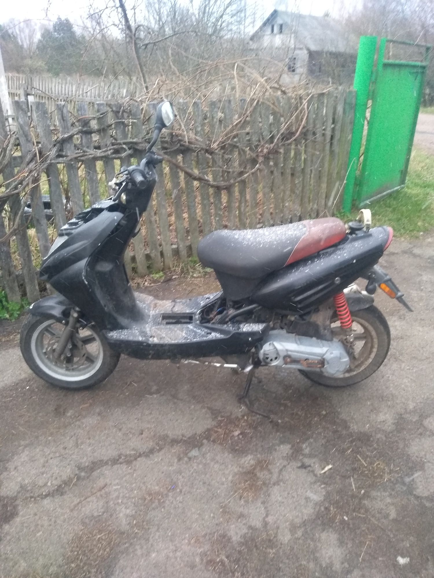 Скутер, мопед. CPI