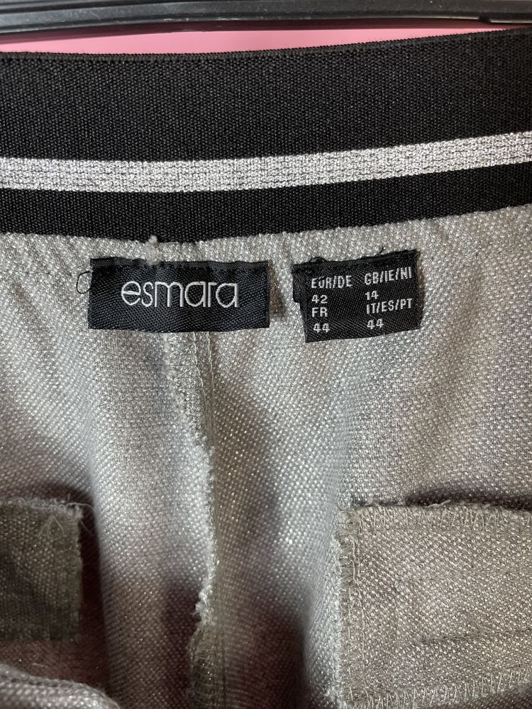 Srebrne spodnie, Esmara