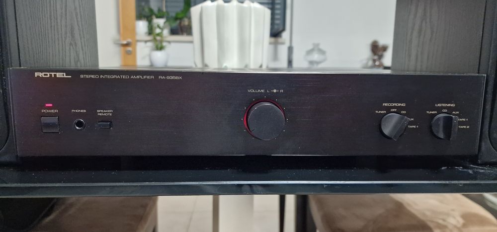 Rotel ra-935bx + colunas jamo compact 70.