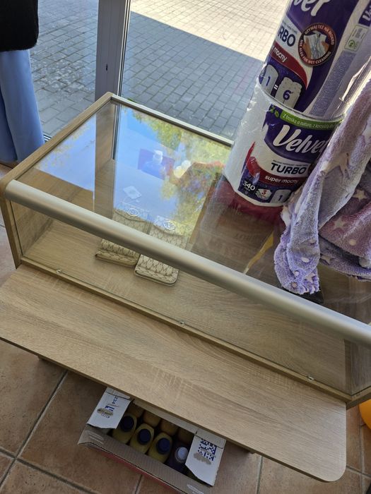 Lada Sklepowa Sprzedażowa ze Szklanym Blatem Przeszklona z Półką