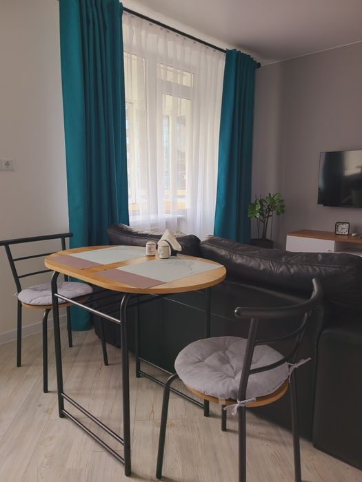 Романтичні апартаменти з балконом в центрі Луцька