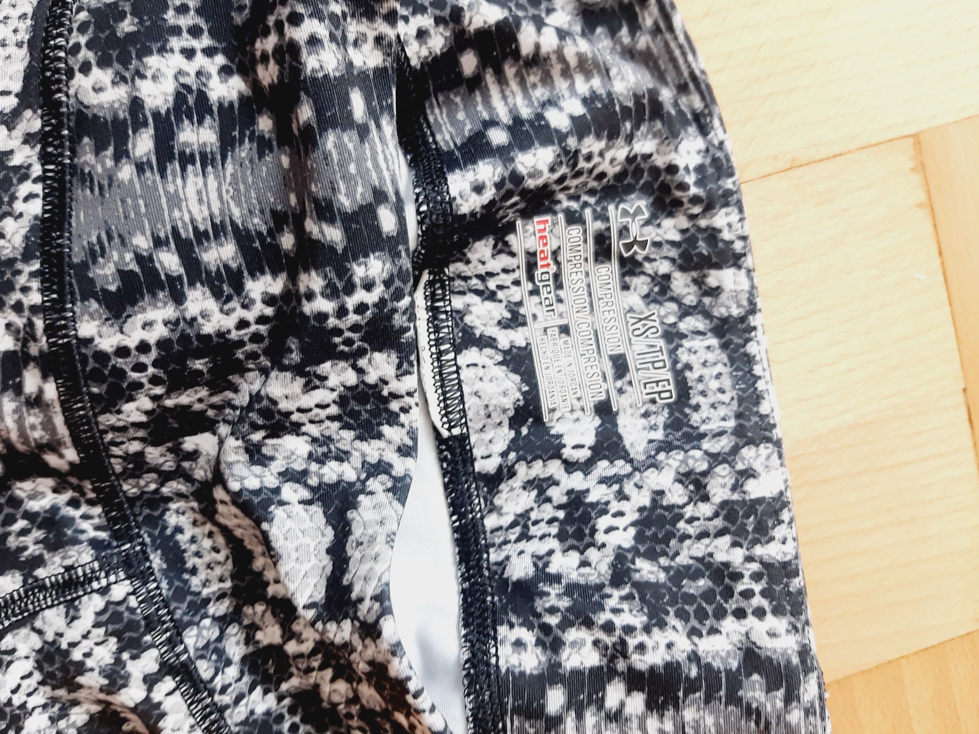 Leginsy Under Armour XS+koszulka gratis