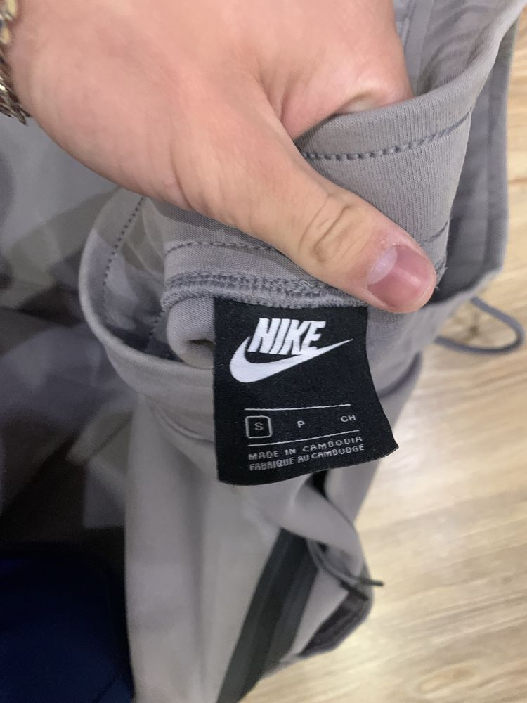 штаны nike tech fleece