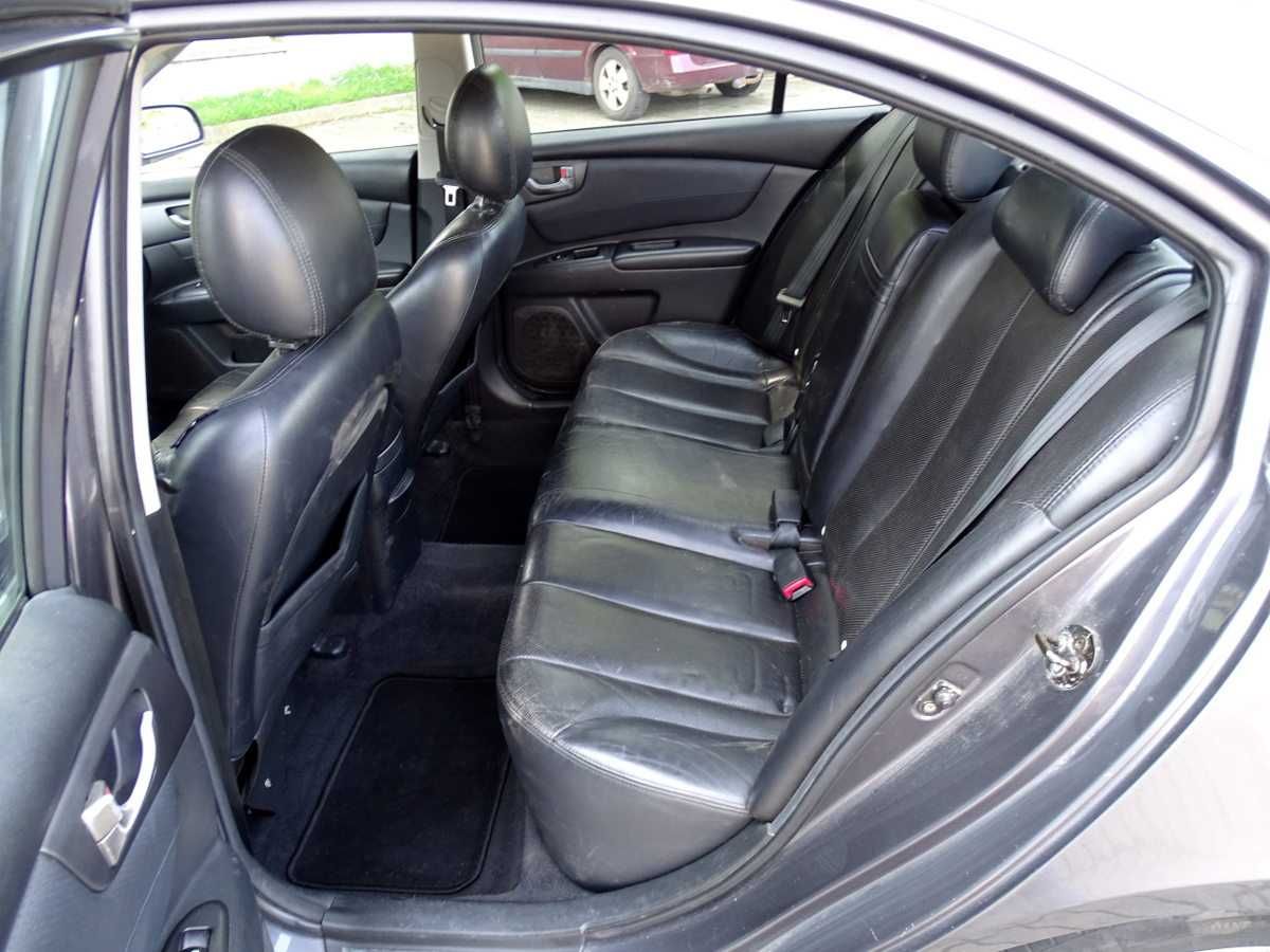 2.7 V6**188 KM**LPG**Automat**2 kpl kół**Hak**Możliwa zamiana