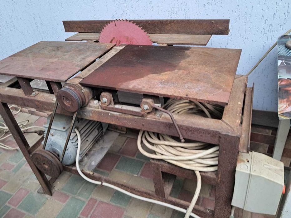 Циркулярна пилка+ фуганок.