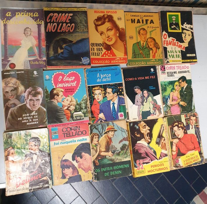 Diversos livros antigos