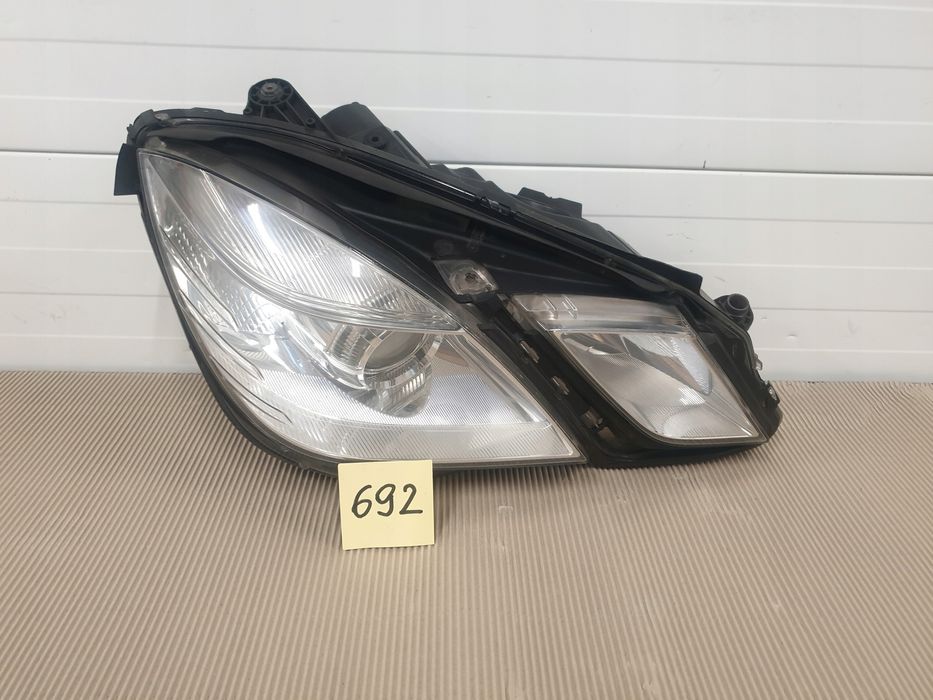 Lampa Przednia Prawa Mercedes- Benz E Klasa W212