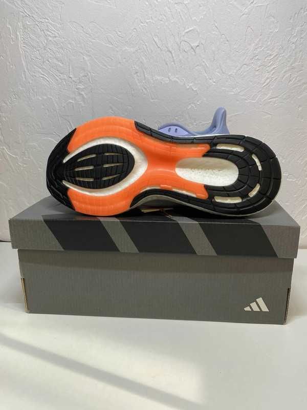 Buty sportowe Adidas Pureboost 22 W r. 38