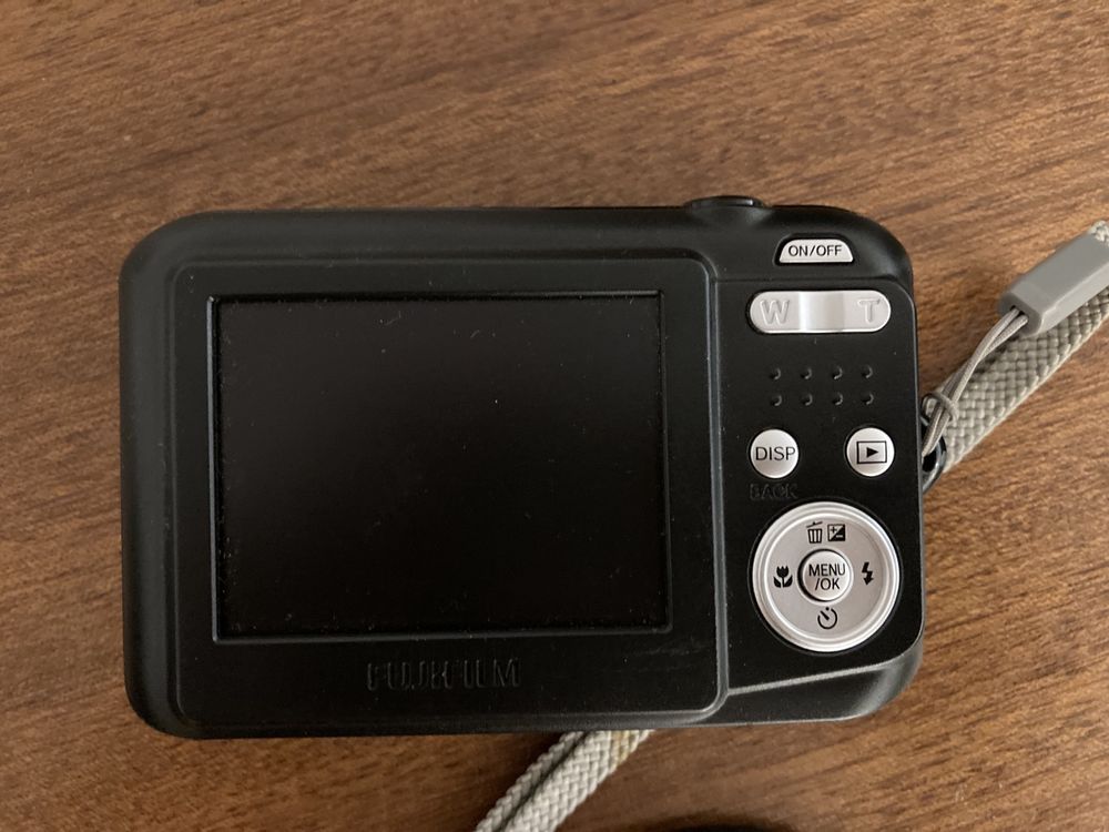 Fujifilm finepix l50 12 mega pixels