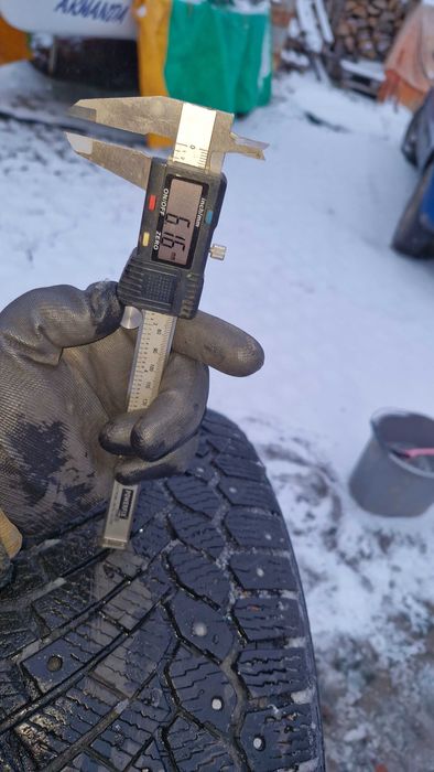 Opony na śnieg -  Continental Conti-Ice-Contact 235/60 R16 - cena 4szt