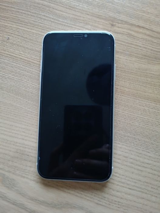 Telefon iPhone 11