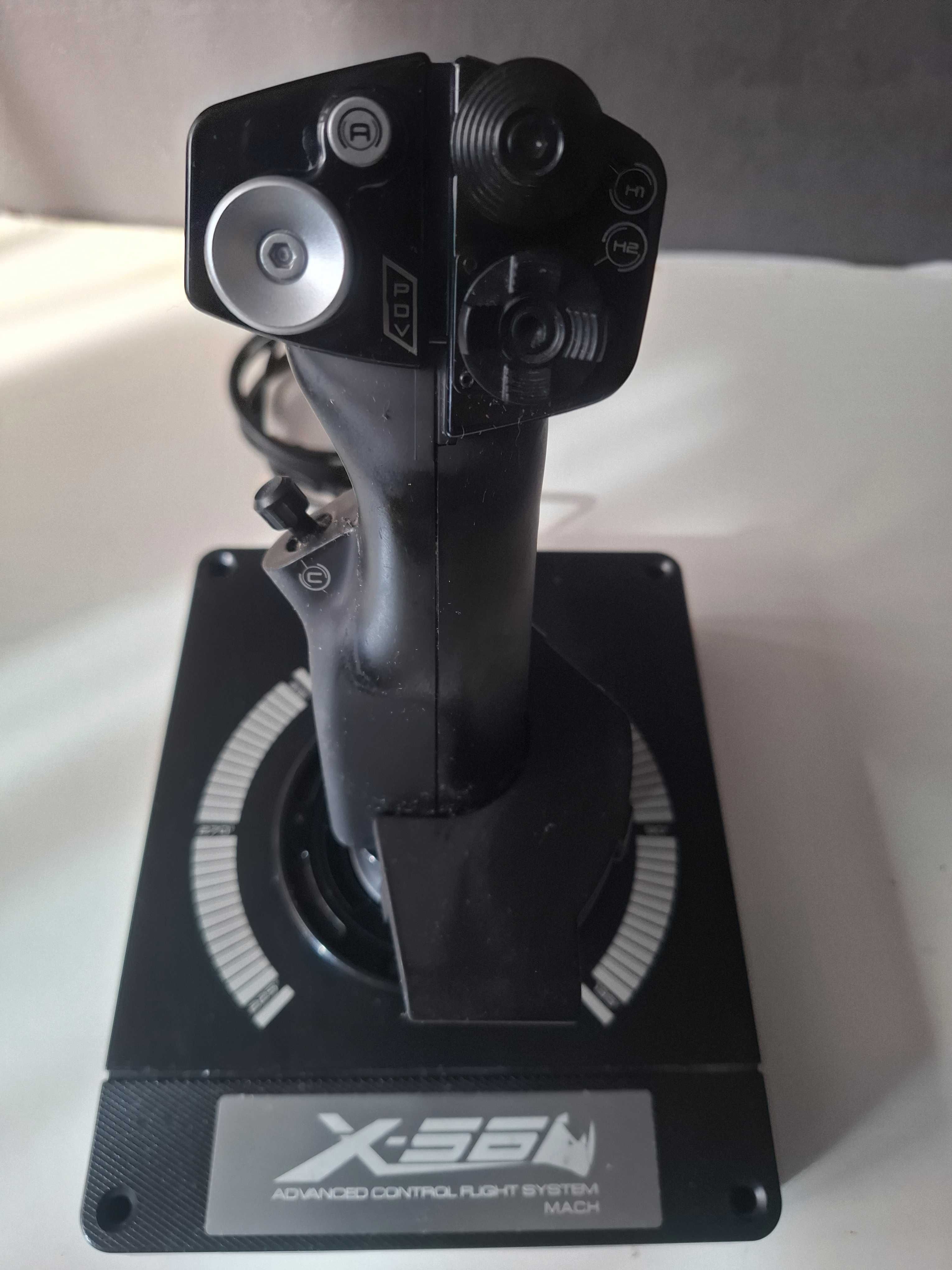 Joystick kontroler Logitech X56