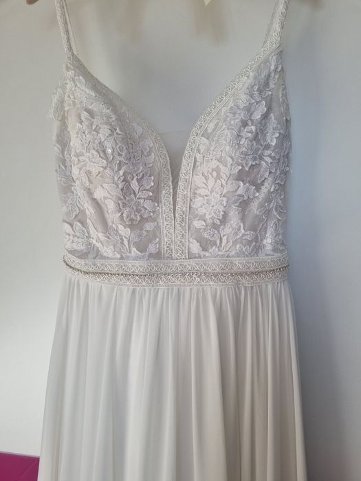 Suknia ślubna boho delikatna biala wesele poprawiny koronka