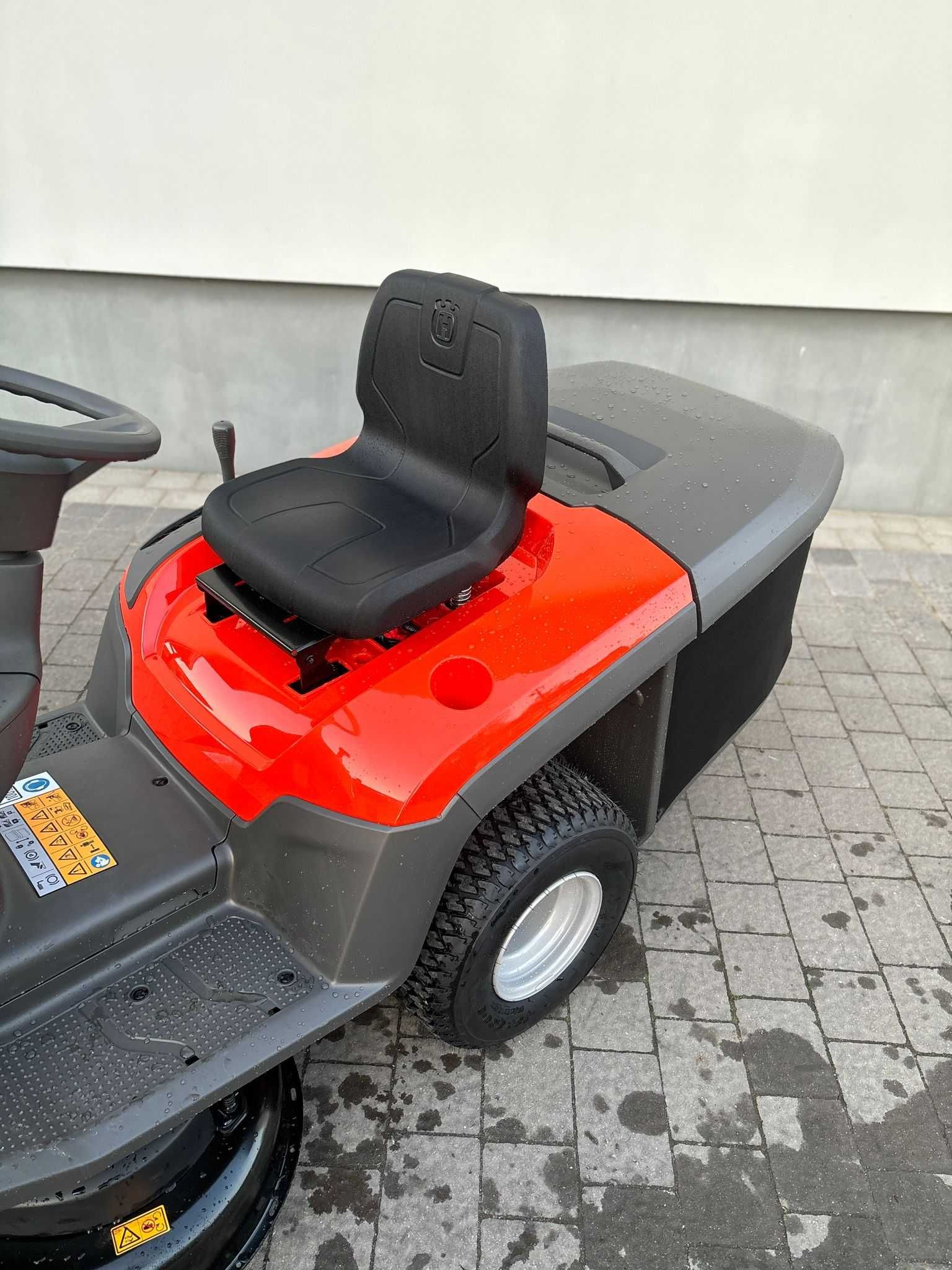 NOWA Kosiarka, traktorek HUSQVARNA TC 114