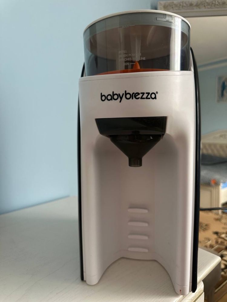 Продається Babybrezza для приготування дитячої суміші