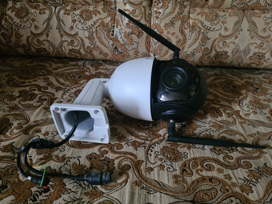 Камера з 30х зумом та штучним інтелектом не робоча