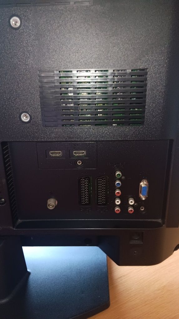 Tv Sony LCD 26" com comando