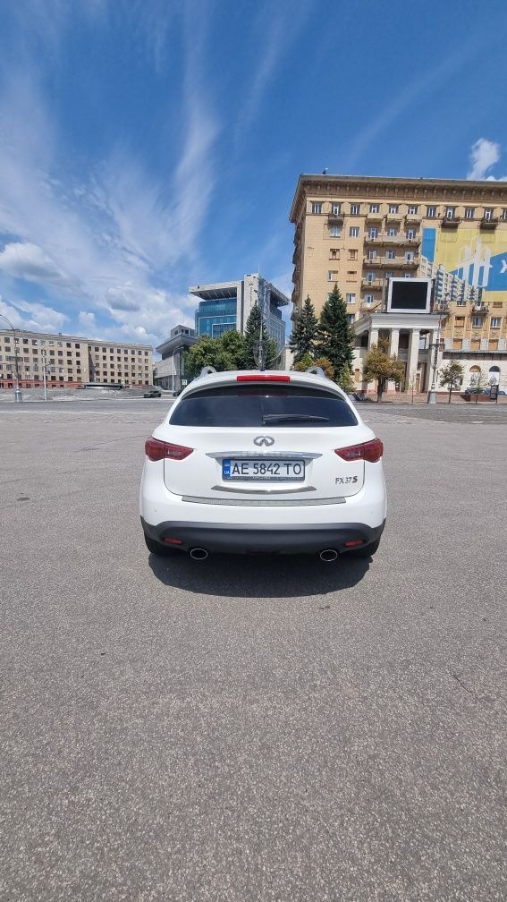 Infinity FX37S официальный.  НЕ Америка!!!