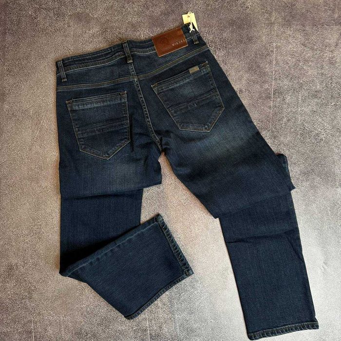 Стильні чоловіч іджинси Diesel(розмір-31)