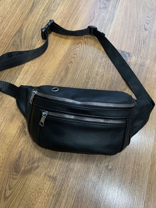 Мужская кожаная сумка через плечо бананка чоловіча шкіряна сумка