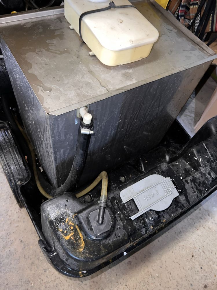 Gorącowodna MYJKA ciśnieniowa KARCHER HDS 801 E