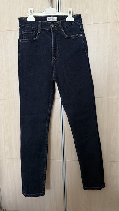 Джинси Zara та інші моделі штанів