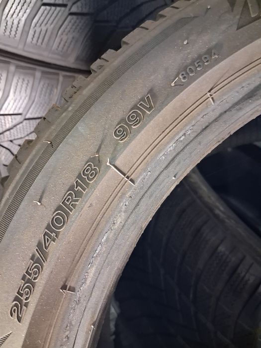 255/40 R18 Bridgestone Blizzak lm 005 шини б/в зима