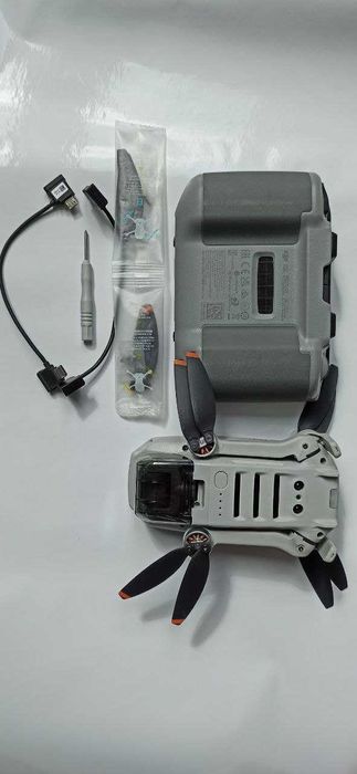 Sprzedam dron DJI Mini 2 SE