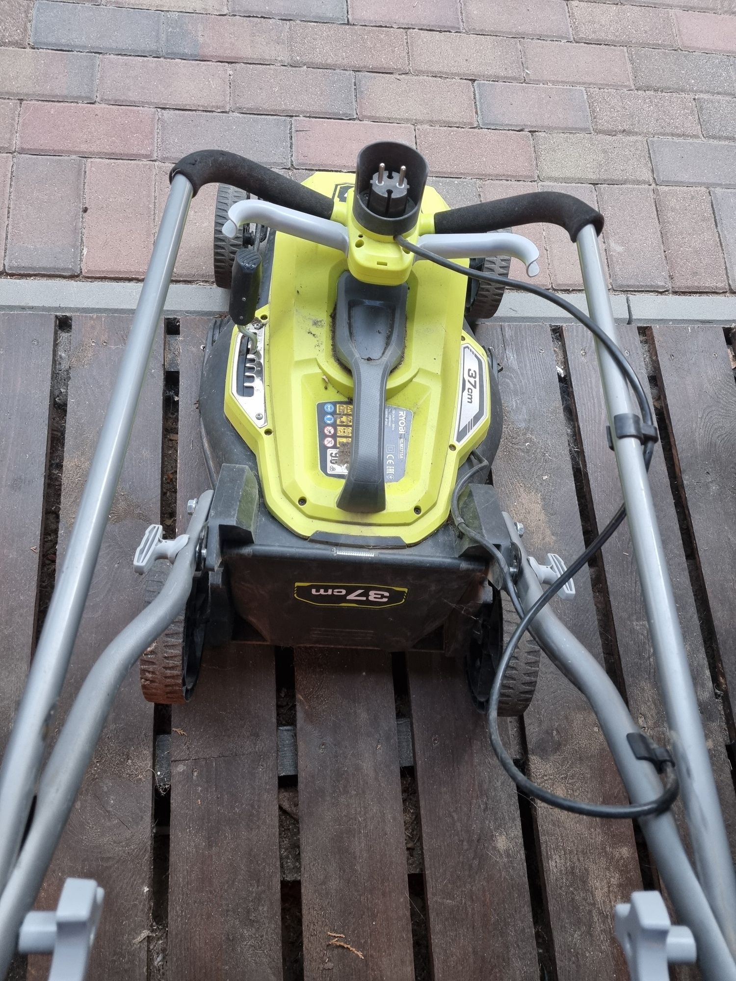 Kosiarka ryobi 1500 uszkodzona