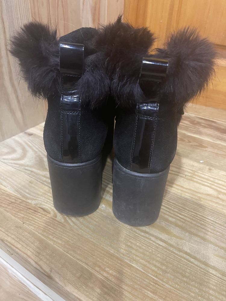 Ботинки зимние черные