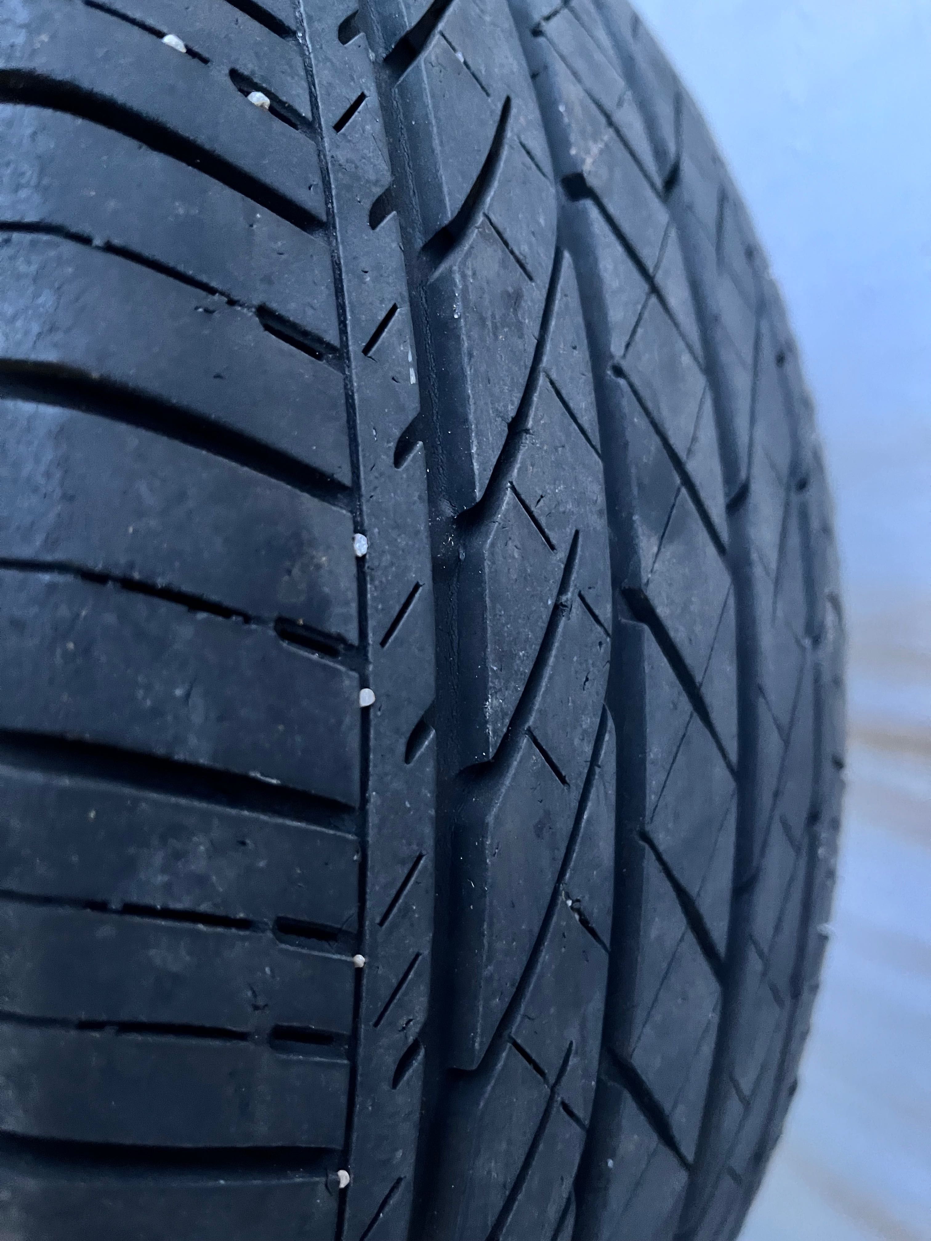 Opony Bridgestone Turanza 235/45/18 94V jak nowe produkcja 2423 letnie