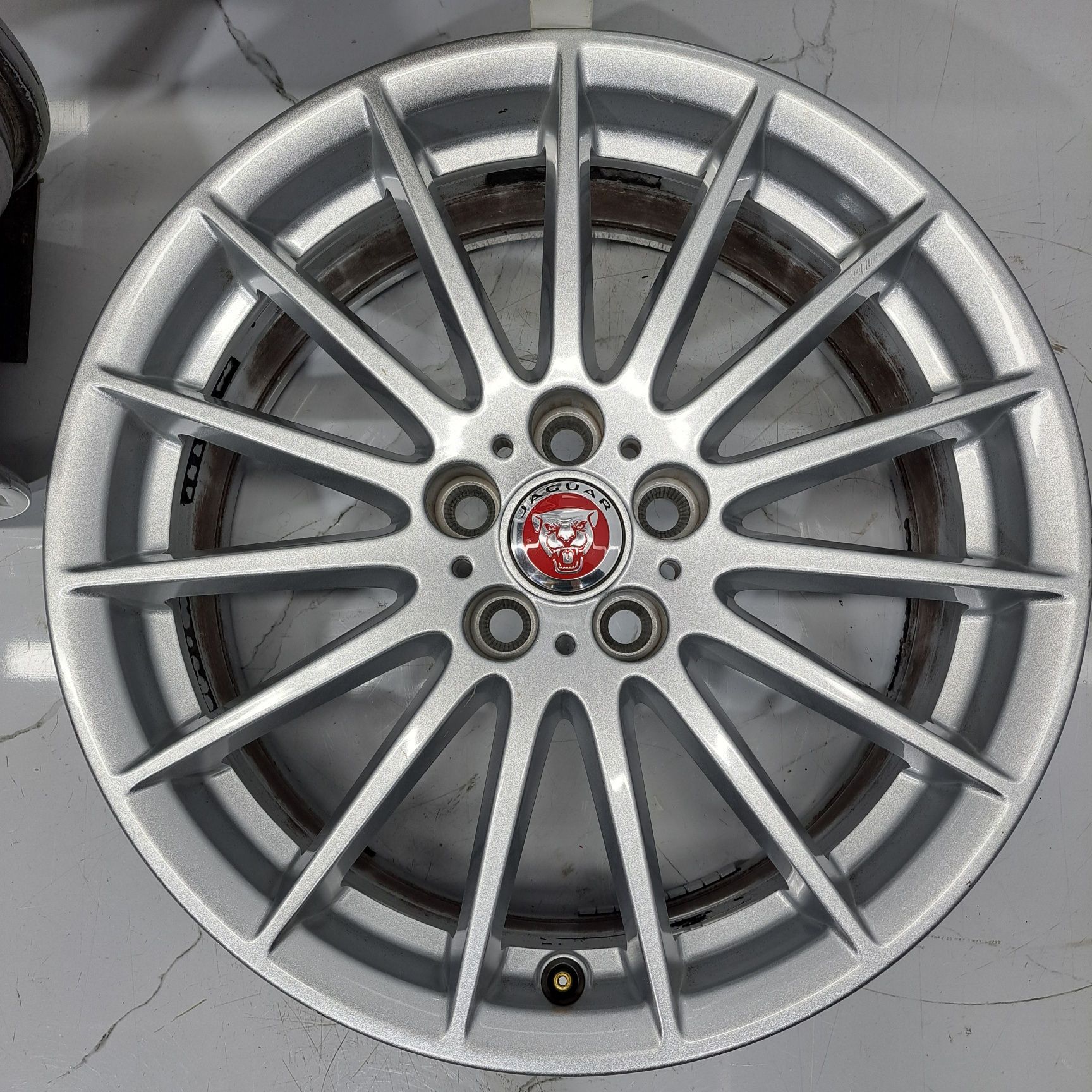 Jantes 18" originais Jaguar i-Pace Ford Volvo 5x108