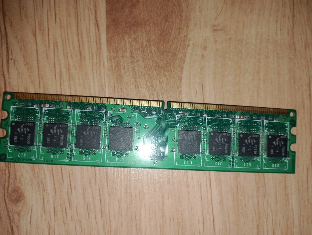 Kostka ram 1 GB DDR2