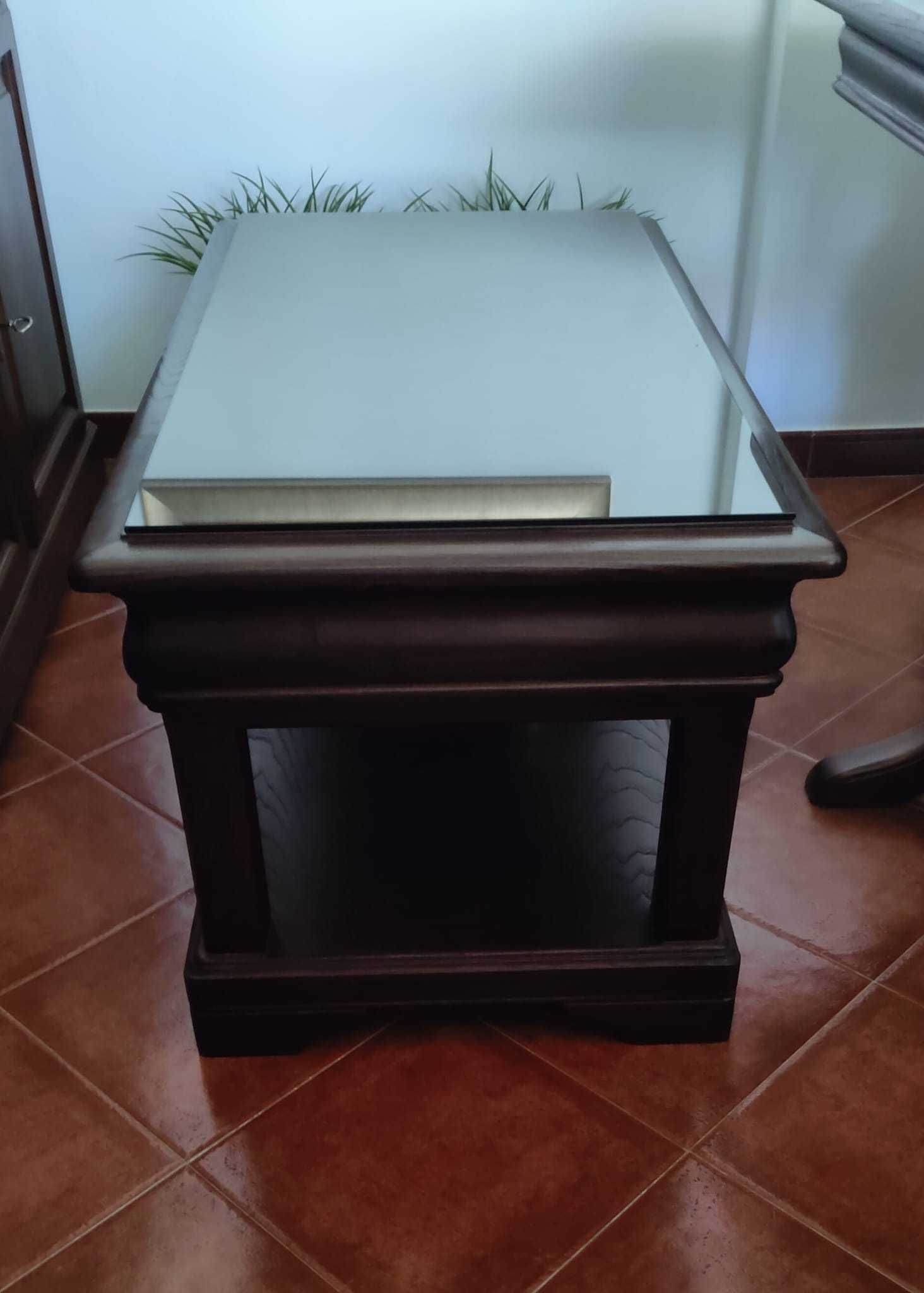 mesa de centro em madeira