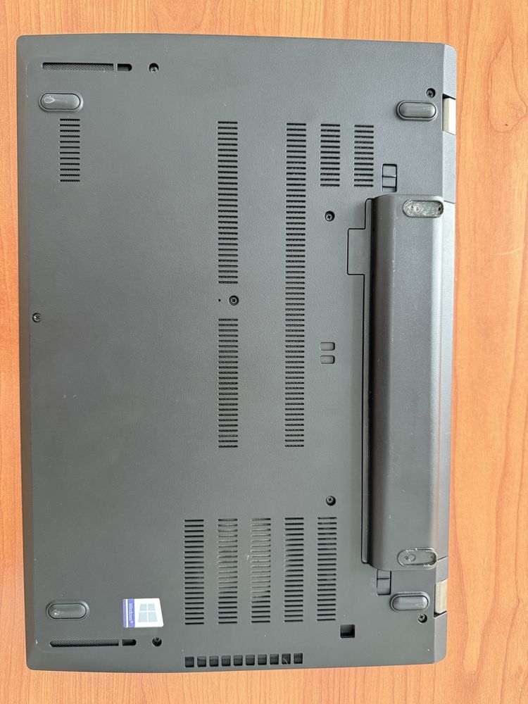 Portátil Lenovo T580 15.6/8GB RAM/512GB SSD/i7