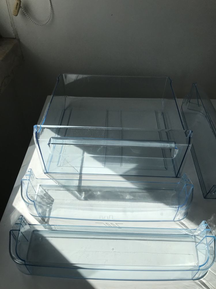 Gaveta e Prateleiras Frigorifico Electrolux ERN 29601