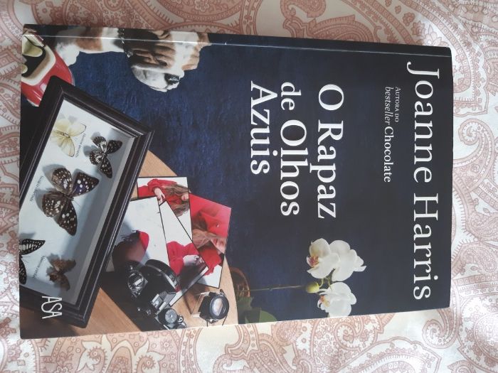 "O rapaz de olhos azuis"