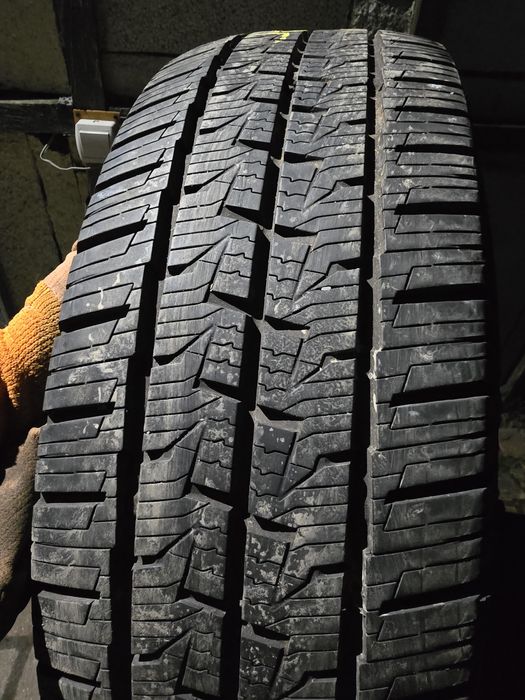 215/65R16C Continental VanContact 4Seazon 23р