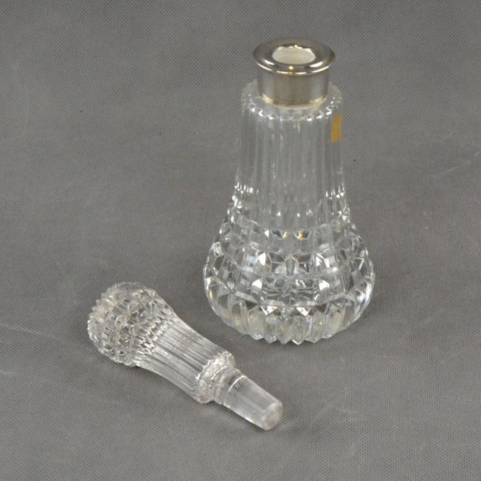 Frasco de perfume em cristal lapidado e Prata 925/1000 n2