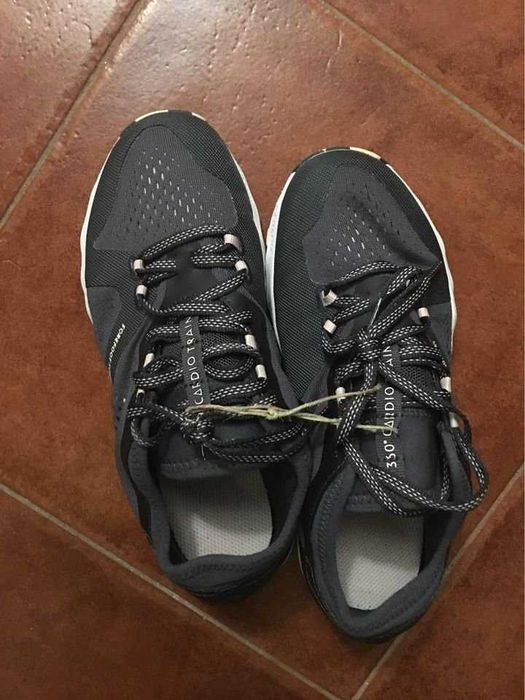 Tennis, novos para mulher ou criança