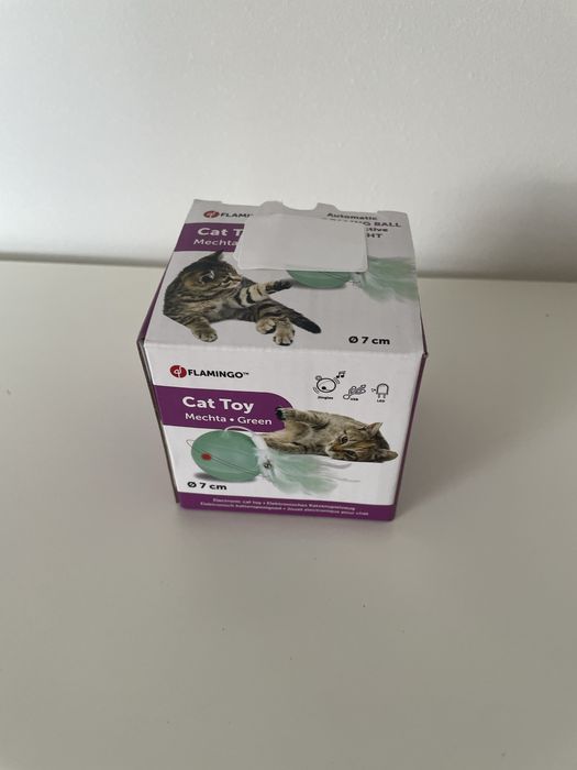 Flamingo piłka LED dla kota Mechta