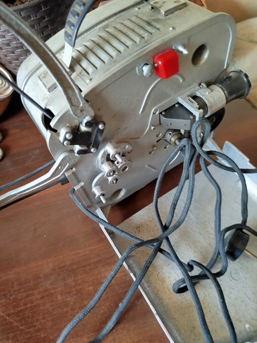 Раритетный проектор луч 2