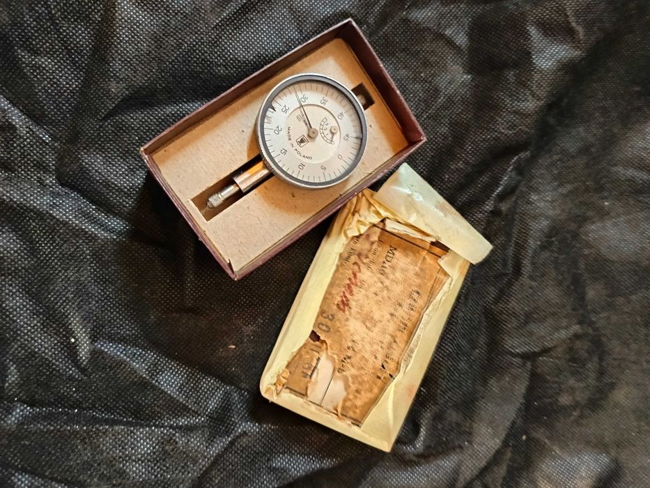 Czujnik zegarowy MD10, 0–10 mm / 0,01 mm, PRL, oryginał z pudełkiem